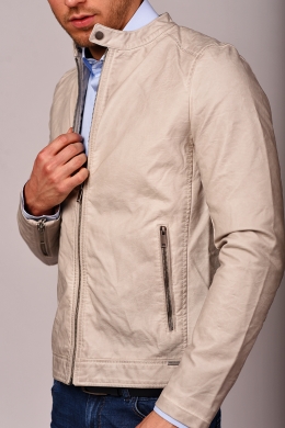Javier dzseki