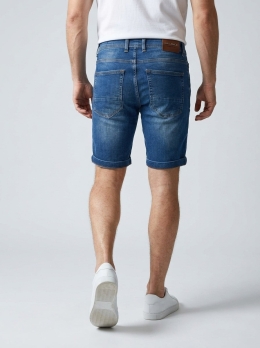 Julian farmershort