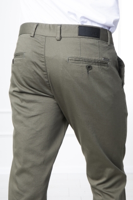 Base'26 chino nadrág